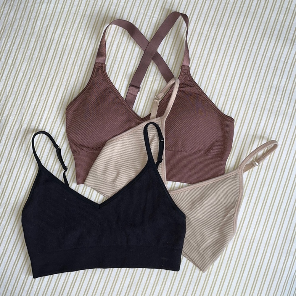 Sports bra bundle of 3